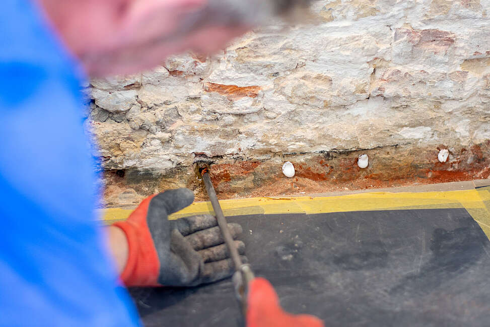 aqua protect injection contre l humidite ascensionnelle injection avec aqua creme